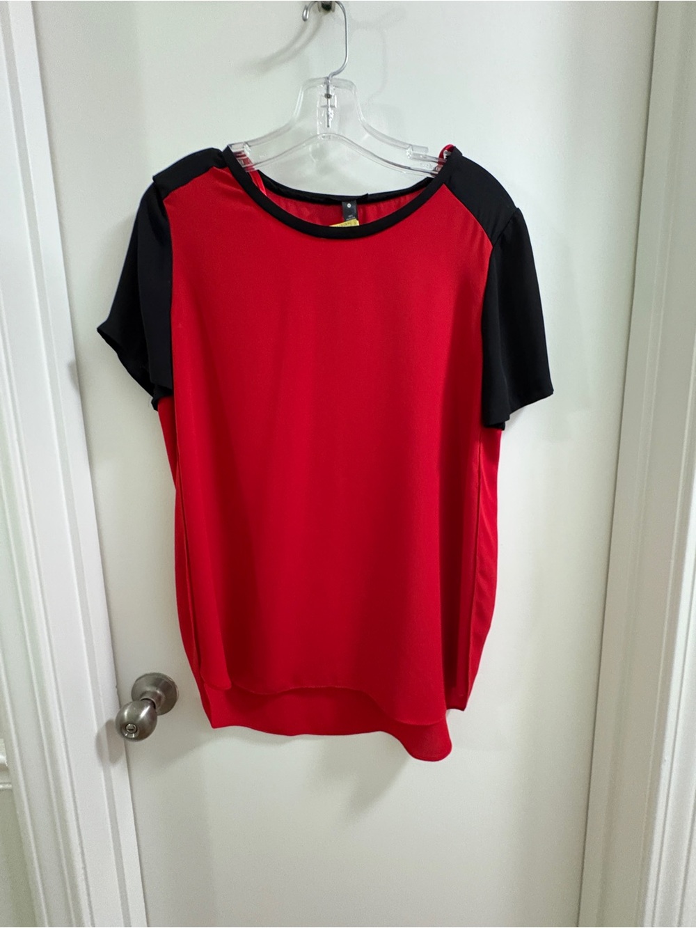 Aqua Red and Black Short Sleeve Contrast Top - Picture 1 of 7